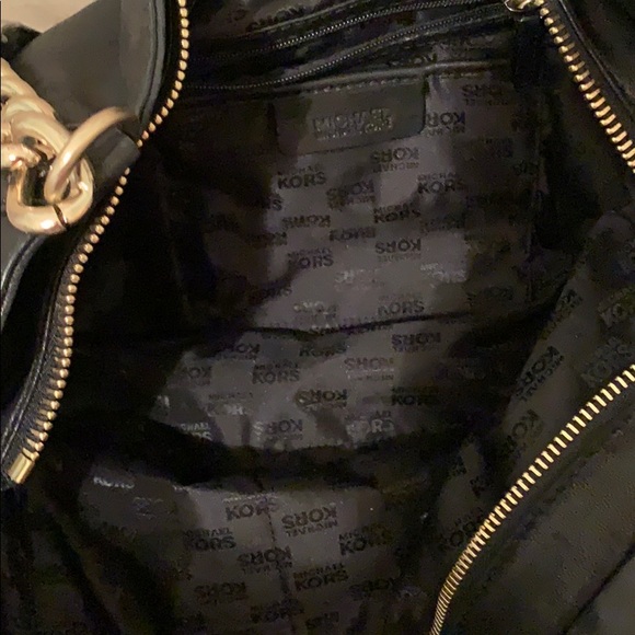 Michael Kors Authentic Leather Handbag - Picture 5 of 6